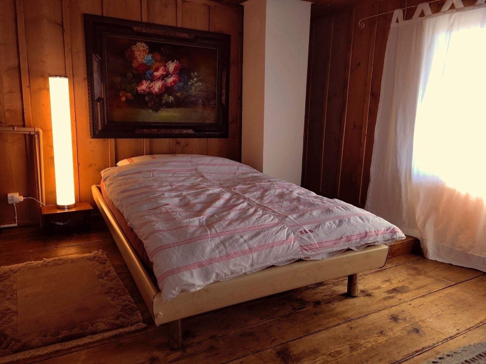 3 versch Zimmer i gemütlichen Dorfhaus z vermieten